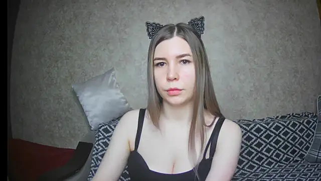 Snapshot of ElllaNuar chatting on 12, 2, 2025 ElllaNuar online show from 12, 2, 2025