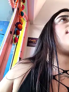 Snapshot of Freyja300 chatting on 1, 4, 2026 Freyja300 online show from 1, 4, 2026