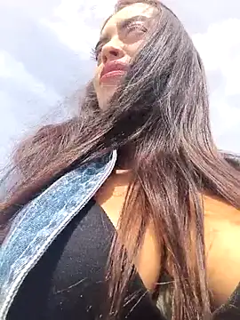 Snapshot of Freyja300 chatting on 9, 4, 2026 Freyja300 online show from 9, 4, 2026