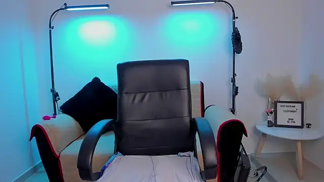 cloy baby   online show from 23, 2, 2025