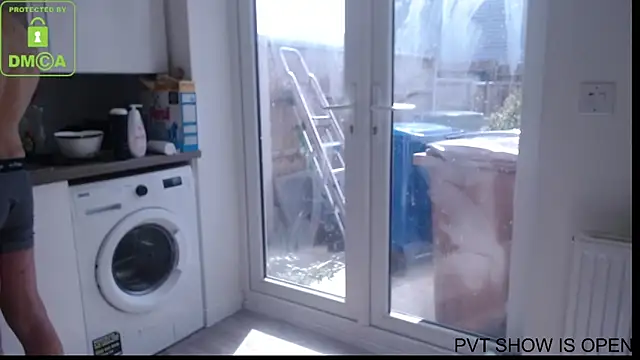 Snapshot of BritishHappyEnding chatting on 9, 9, 2025 BritishHappyEnding online show from 9, 9, 2025