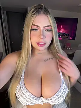 MiaWhitePink  online show from 28, 2, 2026