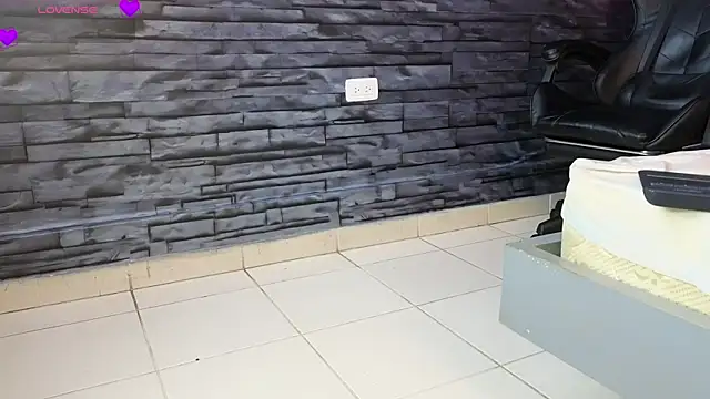 Snapshot of Lilith_Zen chatting on 17, 2, 2025 Lilith Zen online show from 17, 2, 2025