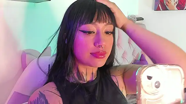 Akari1 Mischief online show from 3, 1, 2025