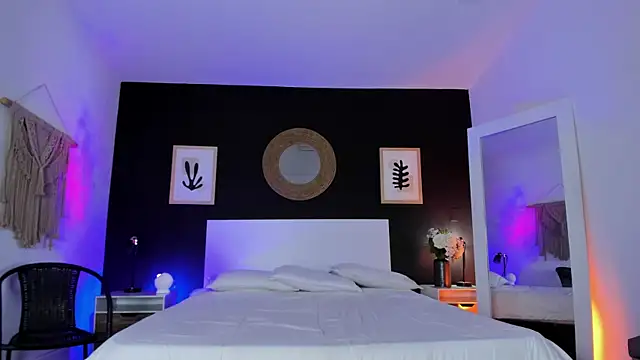 Snapshot of VioletPaket chatting on 30, 11, 2025 VioletPaket online show from 30, 11, 2025