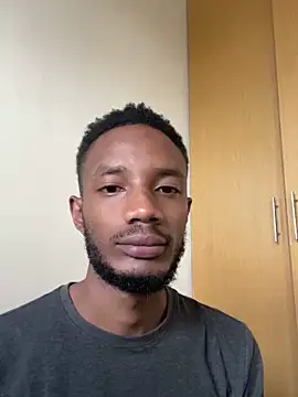 Snapshot of Dawi3 chatting on 8, 11, 2025 Dawi3 online show from 8, 11, 2025