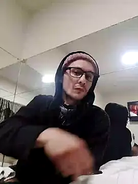 Snapshot of gabelove369 chatting on 6, 12, 2024 gabelove369 online show from 6, 12, 2024