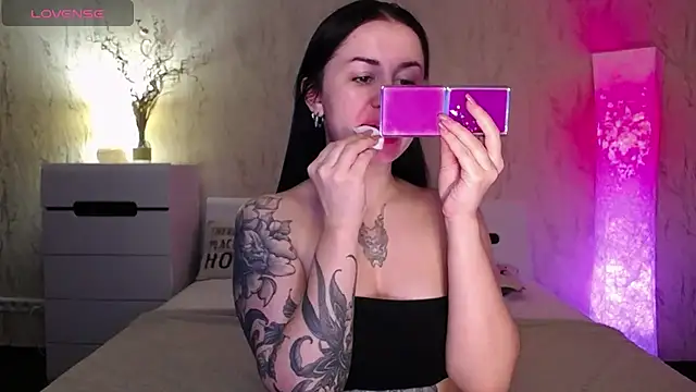 VioletCatt online show from 15, 3, 2025