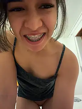 Snapshot of BitchyBratxxx chatting on 18, 1, 2026 BitchyBratxxx online show from 18, 1, 2026