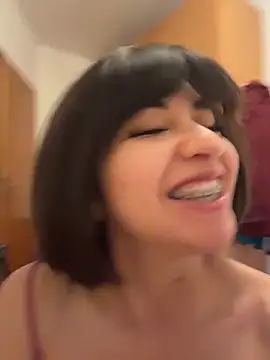 Snapshot of BitchyBratxxx chatting on 6, 2, 2026 BitchyBratxxx online show from 6, 2, 2026