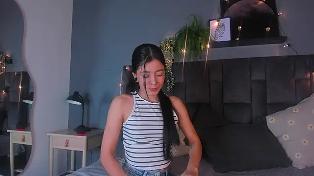 AmyPalmmer online show from 15, 10, 2025