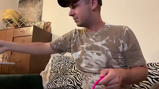 MyStrangeAddiction online show from 10, 9, 2025