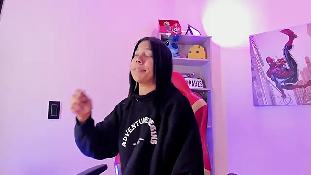 madelyn rose  online show from 15, 1, 2025