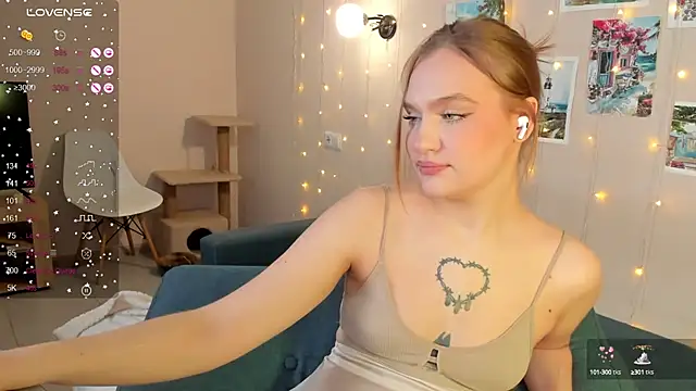 CarolineLovers online show from 13, 1, 2025