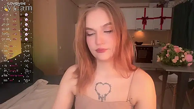 CarolineLovers online show from 7, 2, 2025