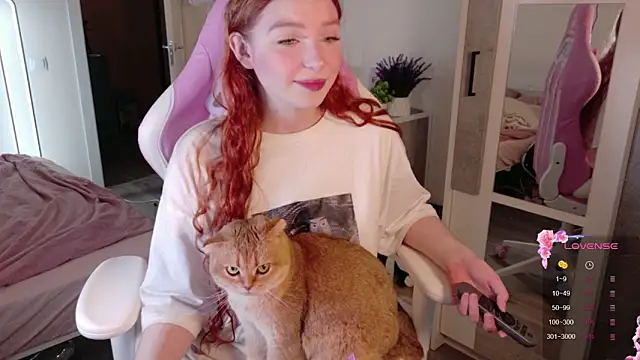 cinnabon girls online show from 30, 10, 2025