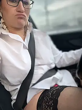 Snapshot of ZhenjaPoledance chatting on 10, 2, 2026 ZhenjaPoledance online show from 10, 2, 2026