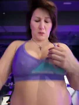 Snapshot of ZhenjaPoledance chatting on 11, 2, 2026 ZhenjaPoledance online show from 11, 2, 2026