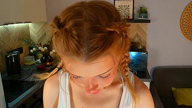 Hannah Carr online show from 12, 6, 2026
