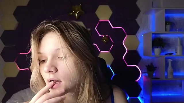 LitaBrom online show from 30, 1, 2025