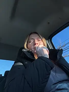 lezbean24 online show from 18, 1, 2026