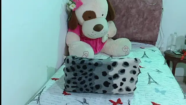 italagomez  online show from 4, 2, 2026