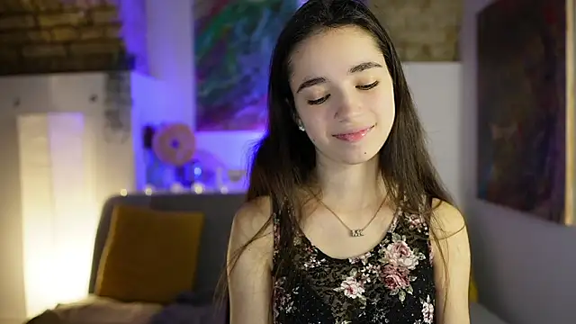 Gia Paige18 online show from 17, 12, 2024