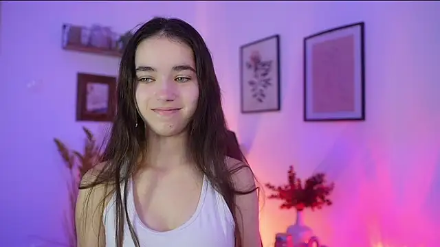 Gia Paige18 online show from 21, 10, 2025