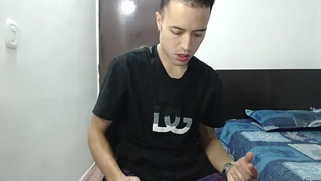 dimitriquiet05 online show from 14, 12, 2024