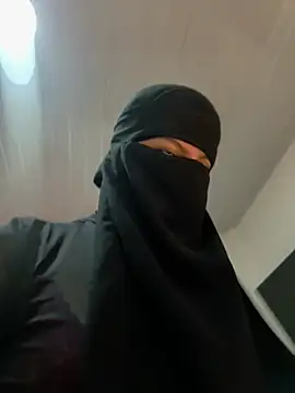 Snapshot of lalilamassu1 chatting on 21, 3, 2025 lalilamassu1 online show from 21, 3, 2025