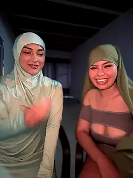 Snapshot of lalilamassu1 chatting on 11, 9, 2025 lalilamassu1 online show from 11, 9, 2025