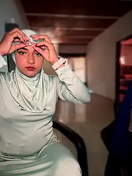 Snapshot of lalilamassu1 chatting on 24, 9, 2025 lalilamassu1 online show from 24, 9, 2025