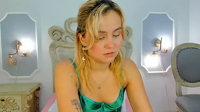 Sara  Williams online show from 18, 12, 2024