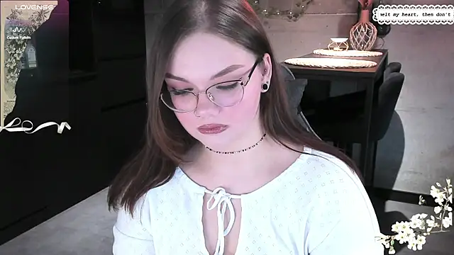 EvaBae online show from 22, 1, 2025