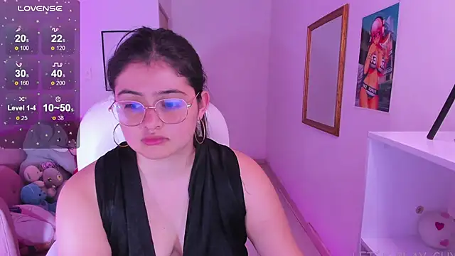 Stephania 18 online show from 22, 1, 2025