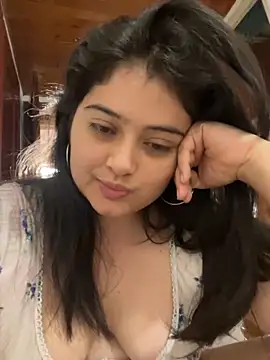 Stephania 18 online show from 14, 9, 2025