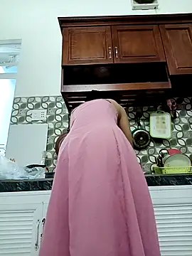    Erin    online show from 15, 9, 2025