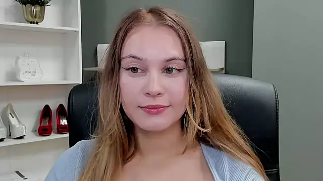 kitty valeria online show from 14, 10, 2025