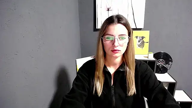 lady olivia  online show from 24, 9, 2025