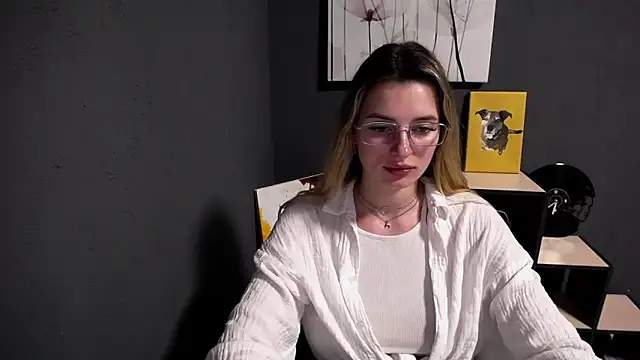 lady olivia  online show from 18, 5, 2026