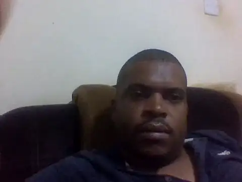 Snapshot of lui_cuuty chatting on 4, 3, 2026 lui cuuty online show from 4, 3, 2026