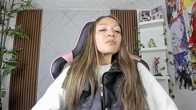 Victoria Adams14 online show from 14, 2, 2025