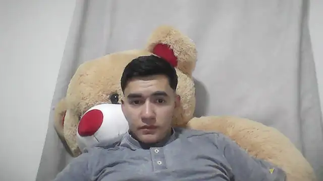 Snapshot of Estebitan_vm chatting on 16, 6, 2026 Estebitan vm online show from 16, 6, 2026