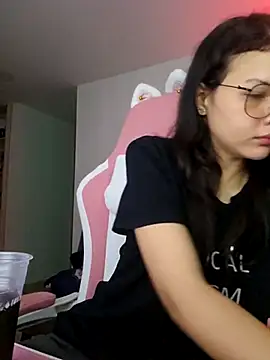 azumiichan online show from 27, 2, 2026