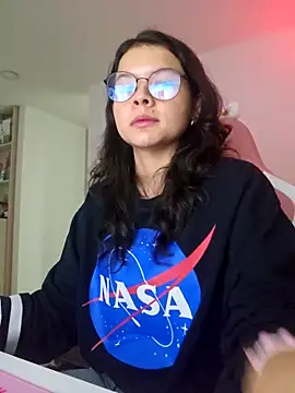 azumiichan online show from 14, 4, 2026