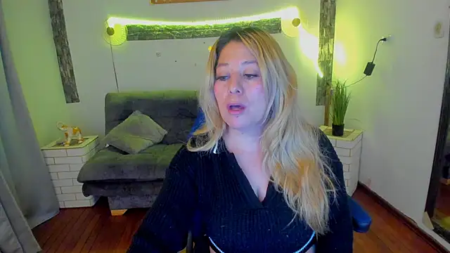 arisha katy1 online show from 6, 3, 2025