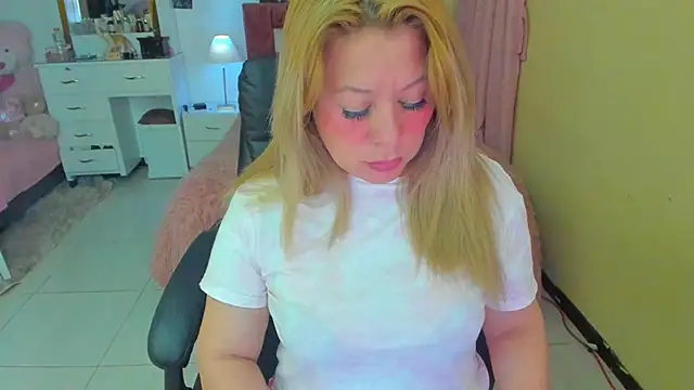 arisha katy1 online show from 15, 11, 2025