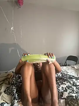 Snapshot of CamGirlLeanna chatting on 3, 3, 2025 CamGirlLeanna online show from 3, 3, 2025