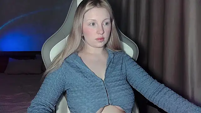 Snapshot of x_ivy_x chatting on 8, 2, 2026 x ivy x online show from 8, 2, 2026