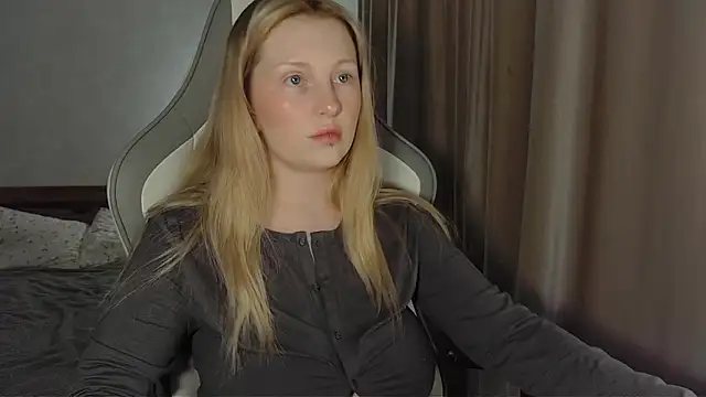 Snapshot of x_ivy_x chatting on 13, 2, 2026 x ivy x online show from 13, 2, 2026